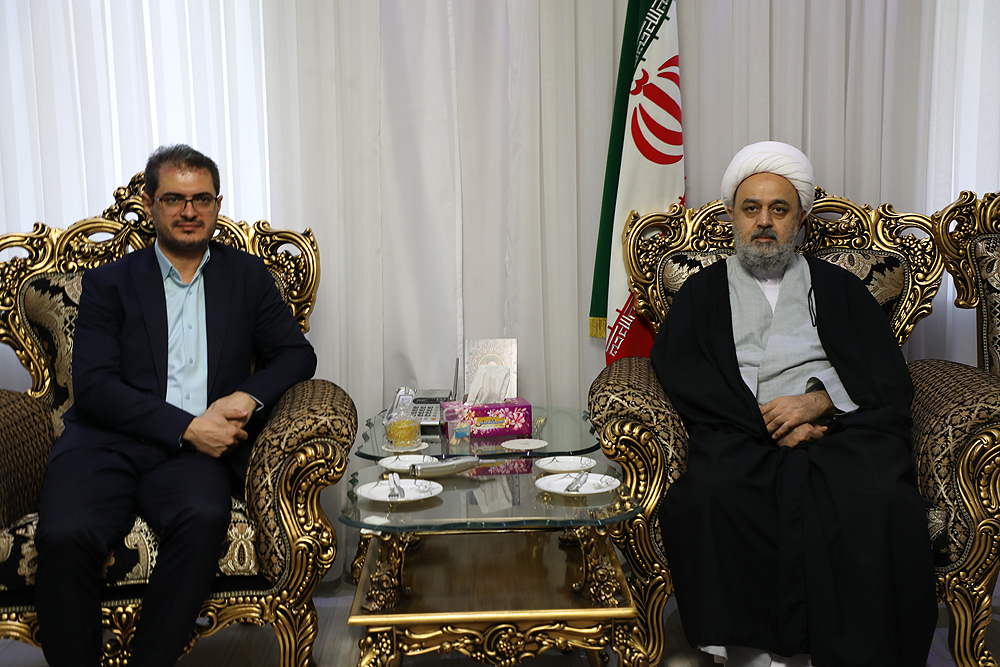 دیدار دبیر کل مجمع جهانی تقریب مذاهب و استاندار کردستان