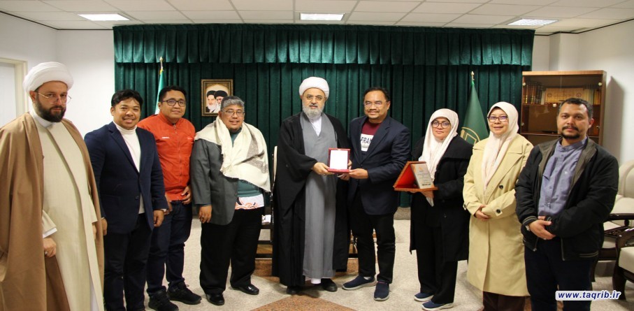 دیدار دبیرکل مجمع تقریب مذاهب اسلامی با هیئت اندونزیایی